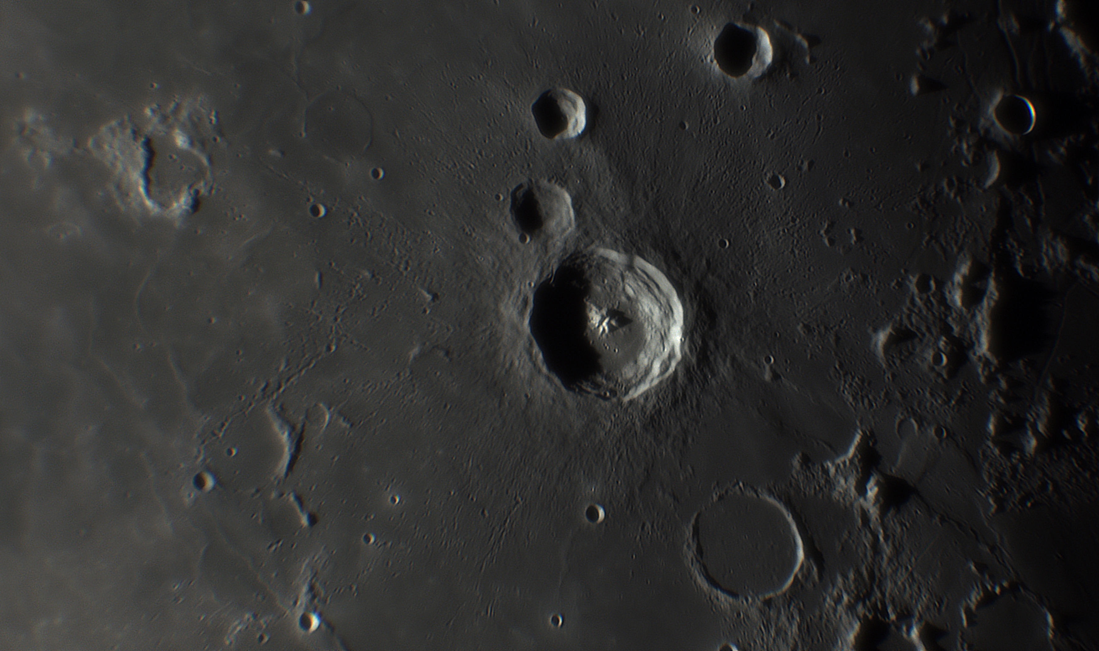 Lune Moon Dobson 400p 29/12/2025