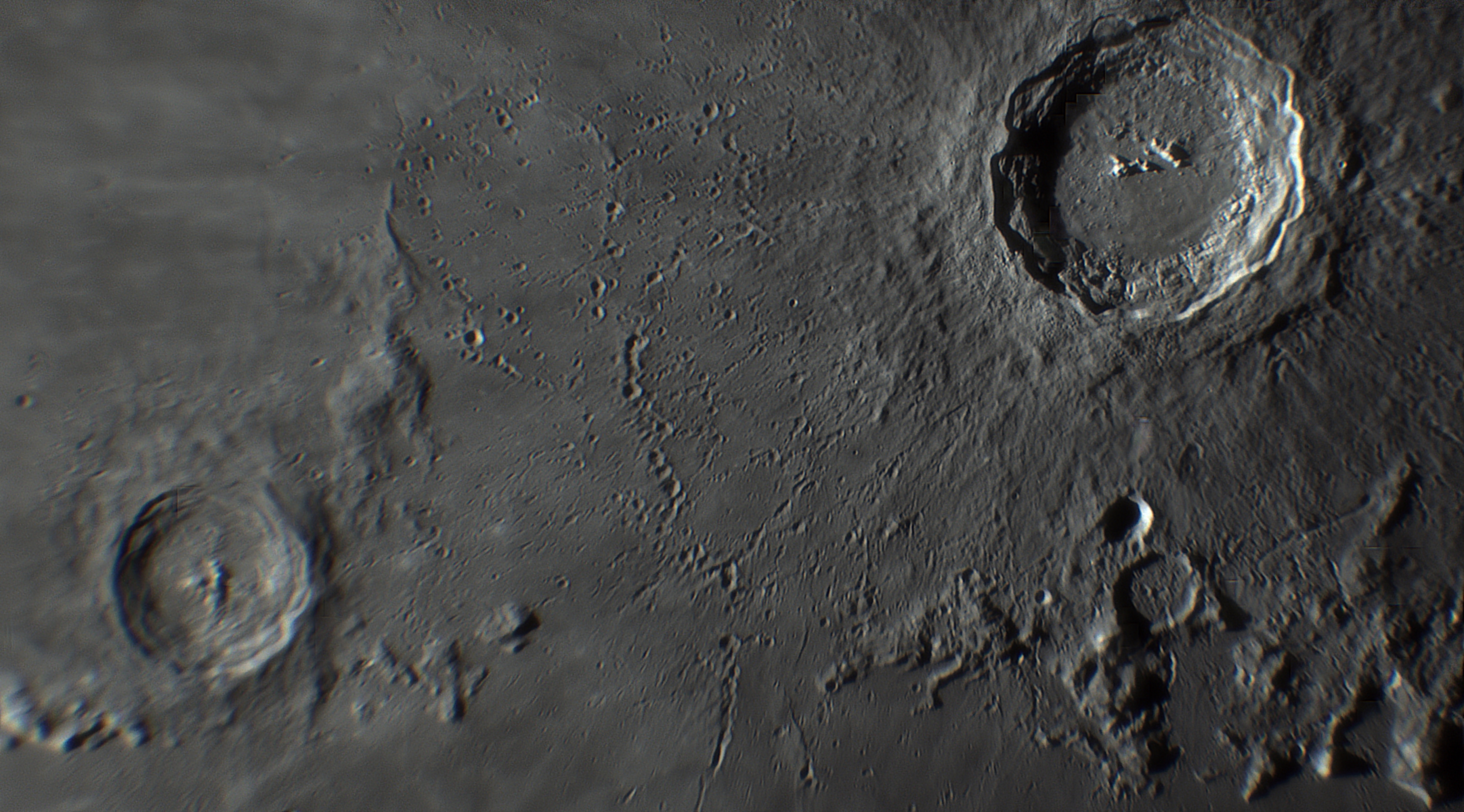 Lune Moon Dobson 400p 29/12/2025